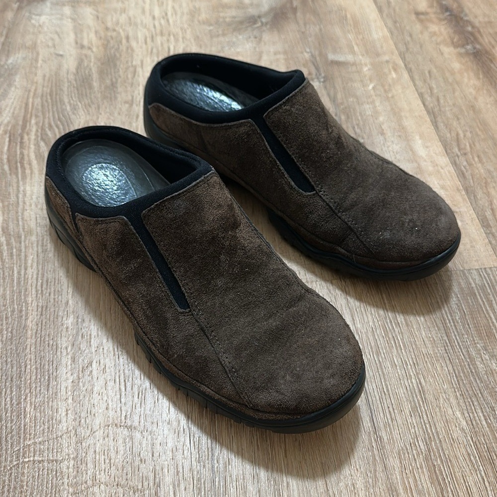 HUSH PUPPIES | Women's Brown Suede Casual Slip On Slide Shoes, Size 6